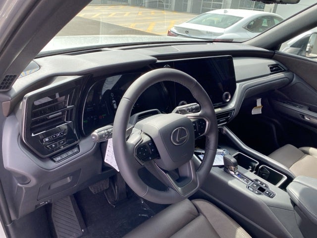 2024 Lexus TX 550h+ Luxury